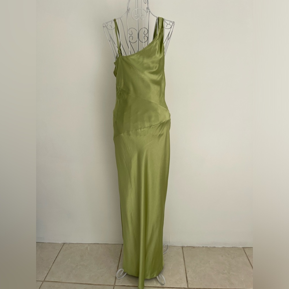 RTR Nicholas Duna one-shoulder satin maxi dress gown slit olive green size 2 - Picture 7 of 15